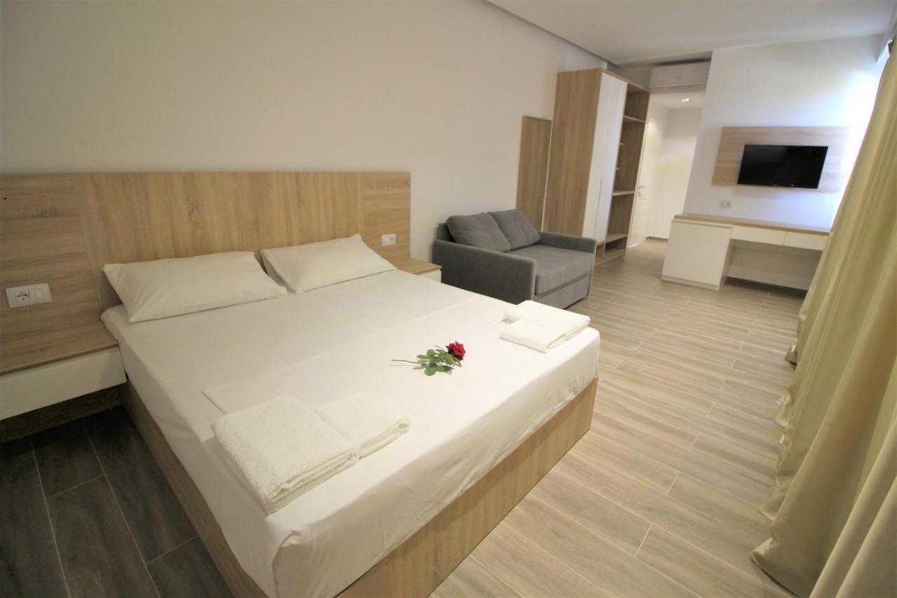 Hotel Ksamili Exteriör bild