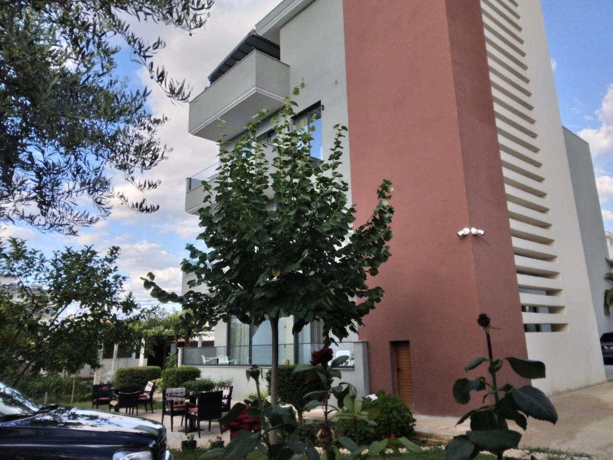 Hotel Ksamili Exteriör bild