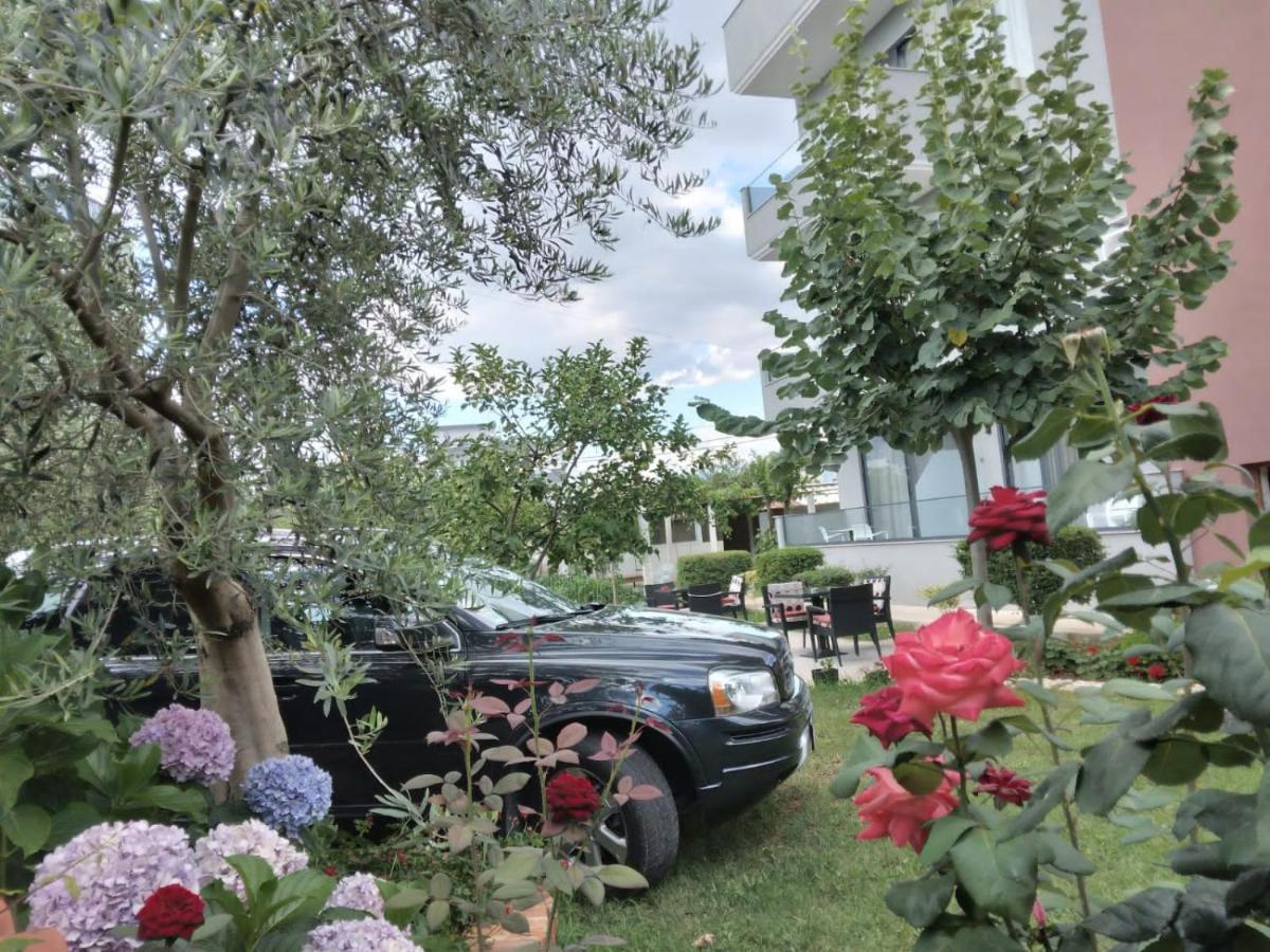 Hotel Ksamili Exteriör bild
